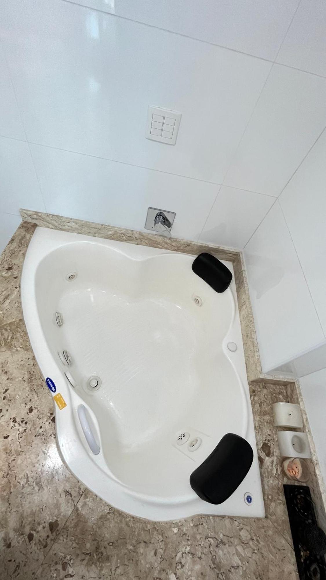 Cobertura Com Belissima Vista Para O Mar E Jacuzzi Itapema Eksteriør bilde